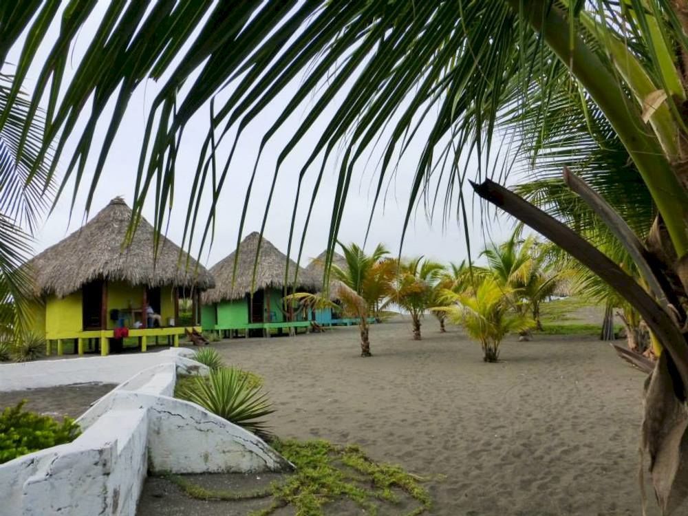 Eco-Hotel Playa Quilombo Las Lisas 外观 照片