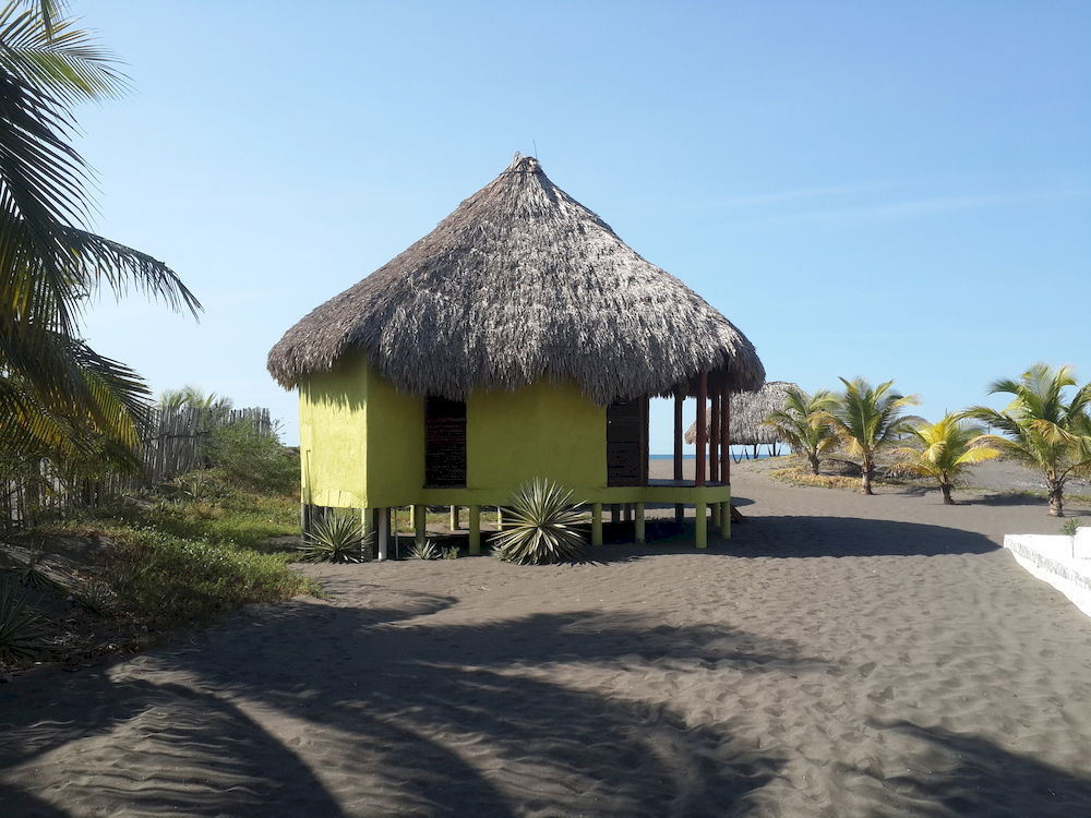 Eco-Hotel Playa Quilombo Las Lisas 外观 照片