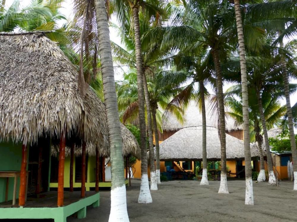 Eco-Hotel Playa Quilombo Las Lisas 外观 照片