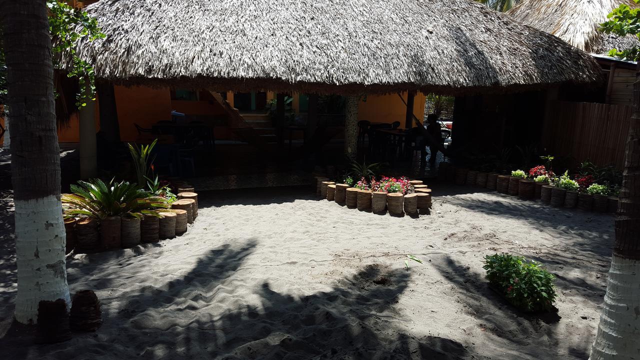 Eco-Hotel Playa Quilombo Las Lisas 外观 照片